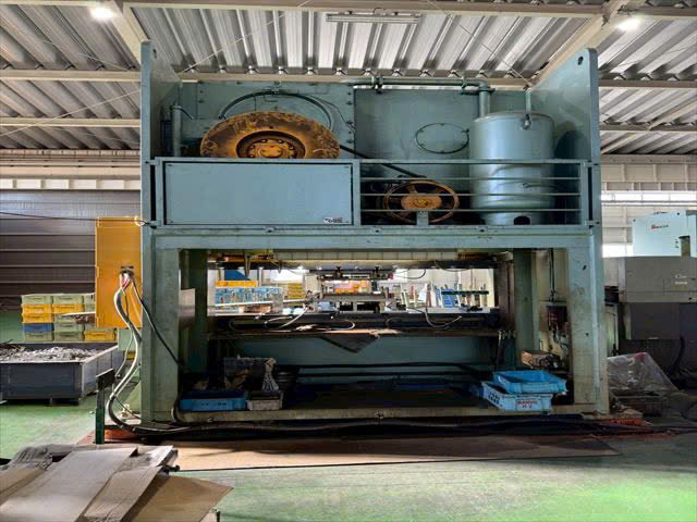 Máy dập cơ khí liên hoàn – dập cuộn AMADA / TPWL-300