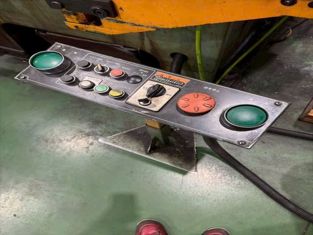 Máy dập cơ khí AMADA TPL-150 (1995)