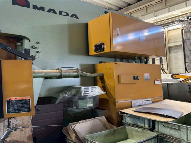 Máy dập cơ khí Amada TPL-150 (1997)