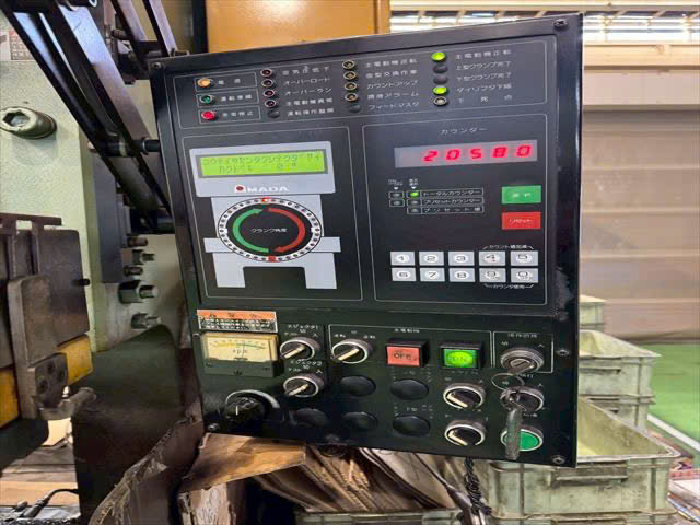 Máy dập cơ khí Amada TPL-150 (1997)