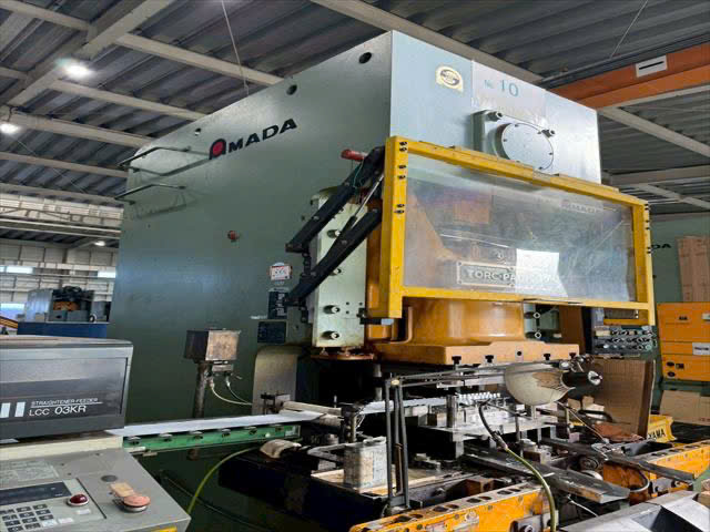 Máy dập cơ khí AMADA-TPL-150 (1996)