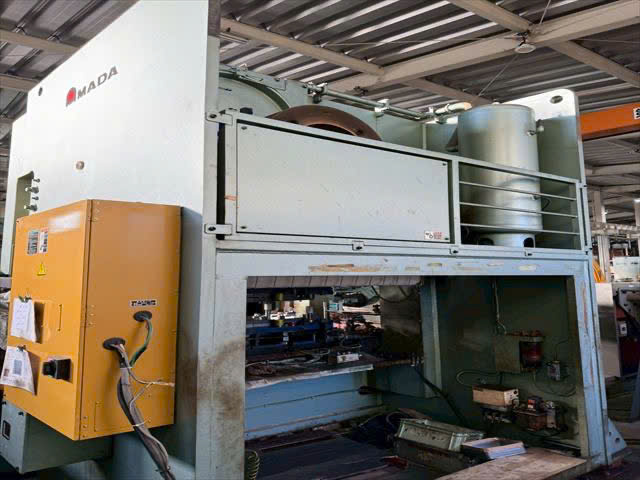 Máy dập cơ khí AMADA-TPWL-200